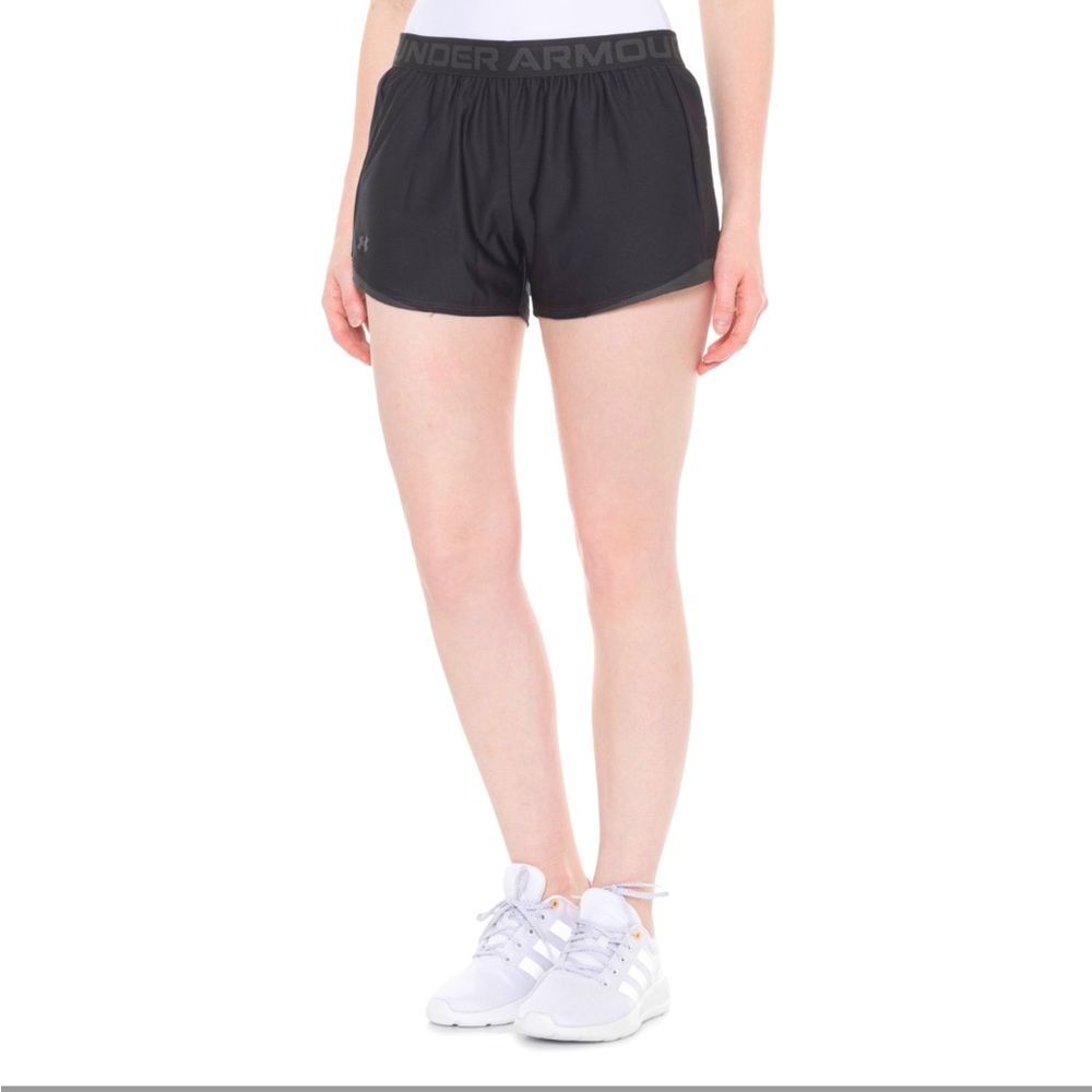 Under Armour Women’s Size Medium HeatGear Play Up 2.0 Shorts - Built-In …